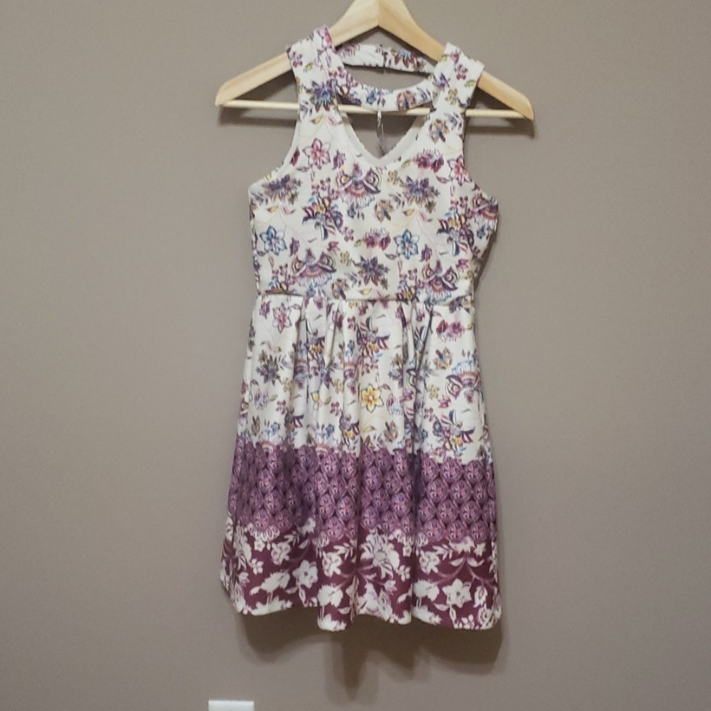 Girls sz 12 dress, off white with maroon floral